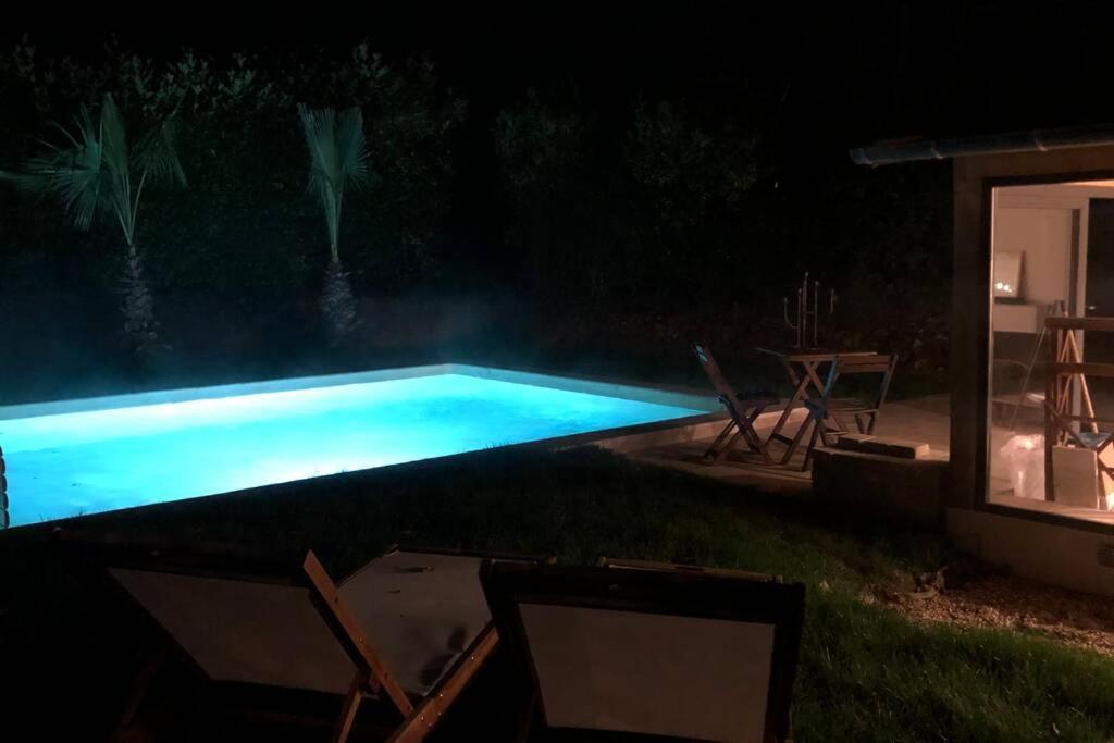 Cottage Normand Avec Sa Grande Piscine Chauffee Toute L Annee Sur Parc Arbore Et Clos En Plein Coeur De La Campagne Adapte Aux Kids Et Dog Friendly Saint-Antonin-de-Sommaire المظهر الخارجي الصورة
