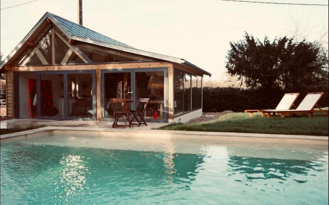 Cottage Normand Avec Sa Grande Piscine Chauffee Toute L Annee Sur Parc Arbore Et Clos En Plein Coeur De La Campagne Adapte Aux Kids Et Dog Friendly Saint-Antonin-de-Sommaire المظهر الخارجي الصورة